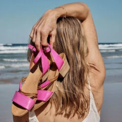 CURO -Femme Feet 1KBNWvglm 89wpYEz2jT9dKmc 75107.1711106615