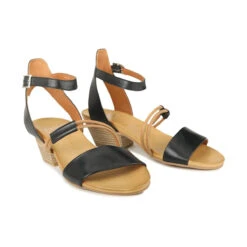 CURO -Femme Feet 4 nhjLhEDtz1fQ08syTXCCJ4 52017.1711106620