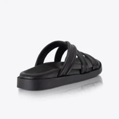 Wade Footbed Black -Femme Feet G bqDfOrYMMIJqKIs483Wc9MY 04854.1710938062