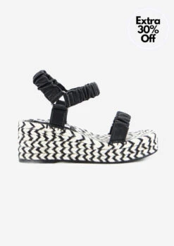 Mackenzie Wedge Black/White -Femme Feet a2kwNPCu8wmKN5DuGdWs7sXNk 79204.1710158805