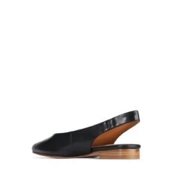 EMIS -Femme Feet jiqDq2DDb1i7ujVhOdgjLiTvg 64184.1711106607