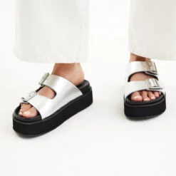 Ace Slide Silver/Black -Femme Feet rIUxL8eQA38o8bB GolvPZGsw 96811.1711107731